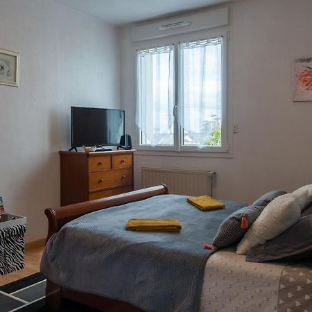 Chambres D Hotes Les Papillons Évron Eksteriør bilde